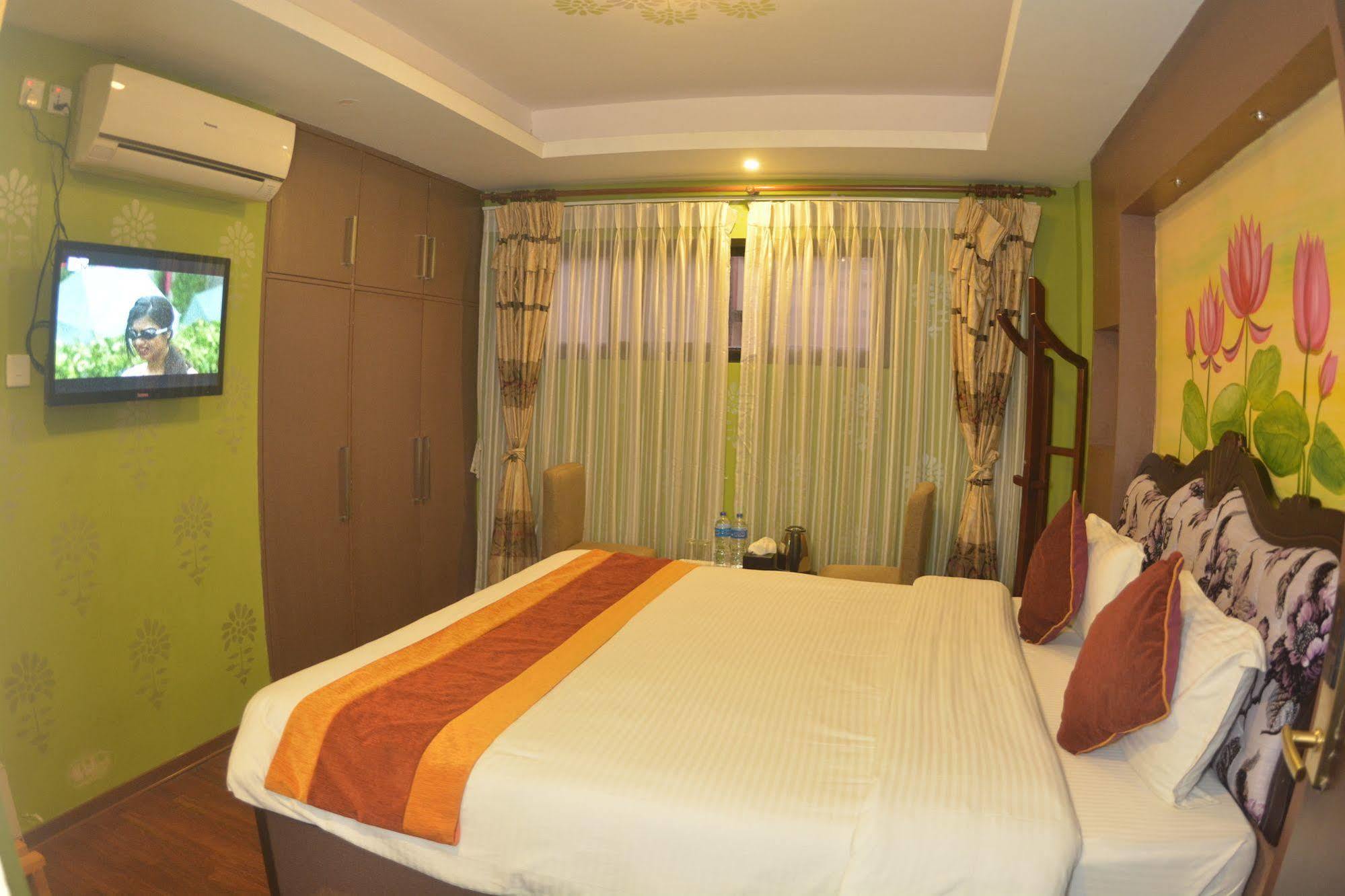 Hotel Nepal Tara Kathmandu Luaran gambar